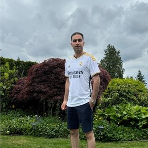 Meet your Posher, Farshad